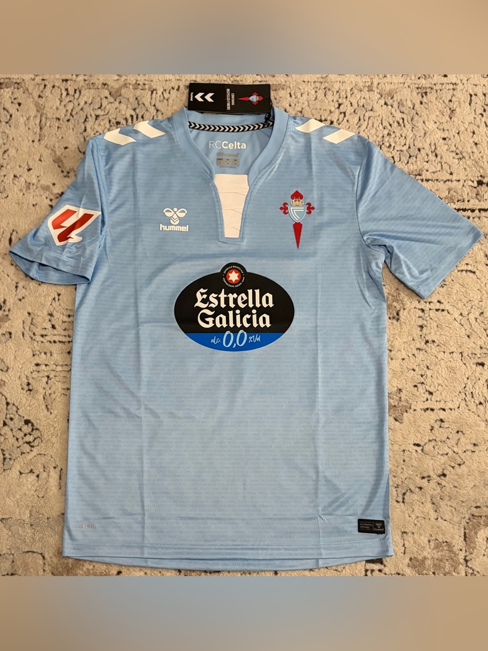 Hummel Authentic 2024/2025 Celta Vigo Iago Aspas #10 Spain Jersey Men’s Sz: S - Picture 1 of 8